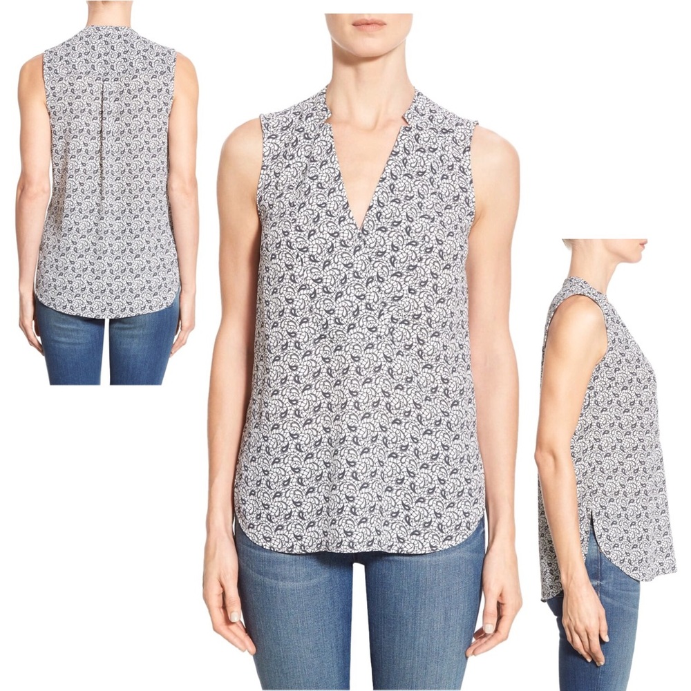 Halogen Notch Detail Black & White Paisley Sleeveless Blouse - Small